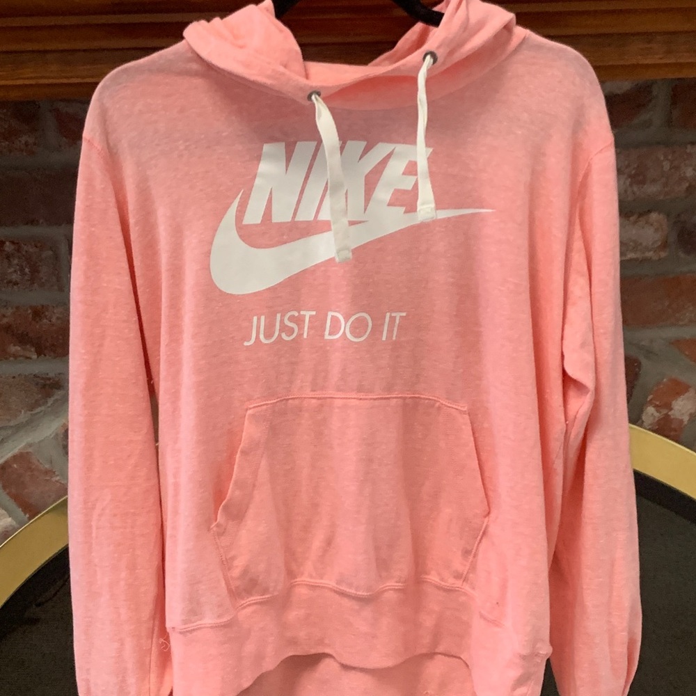 Nike Lightweight Hooded Pullover